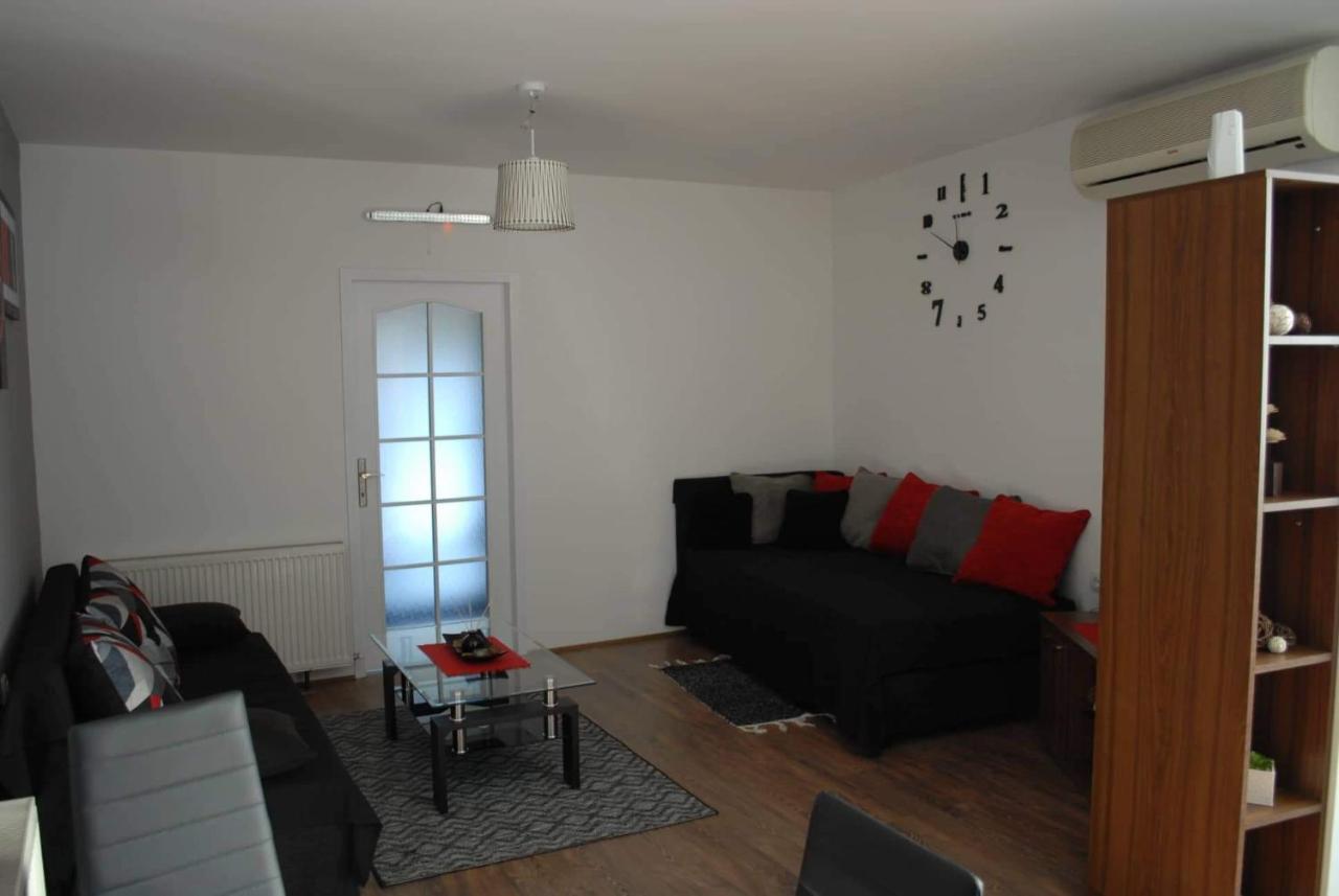 Stan Na Dan - Apartman Djordjevic Vranje Kültér fotó