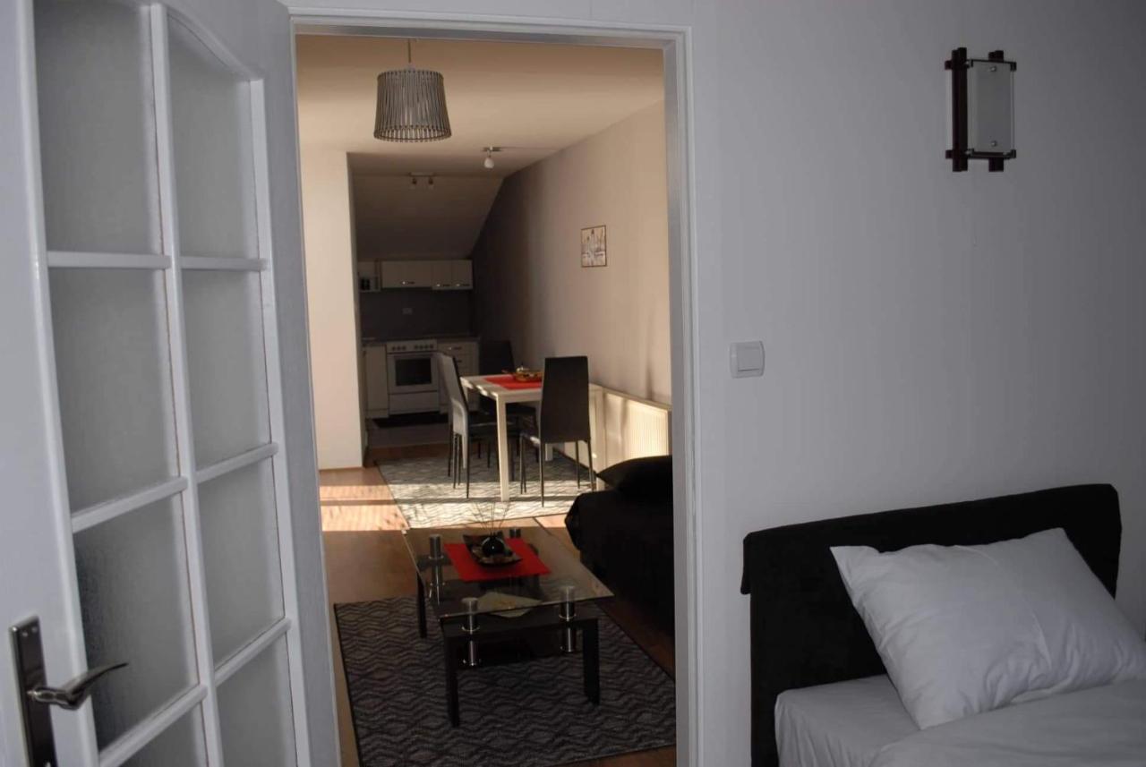 Stan Na Dan - Apartman Djordjevic Vranje Kültér fotó
