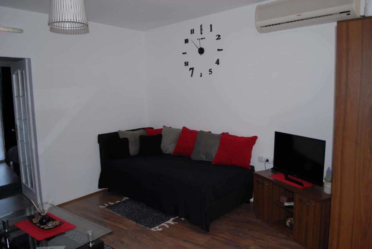 Stan Na Dan - Apartman Djordjevic Vranje Kültér fotó